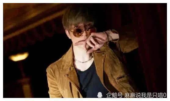 明星吃娱乐圈大瓜图片,明星真实吃瓜瞬间，揭秘幕后真相